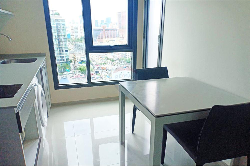 Huai Khwang house and condo for sale and rent 